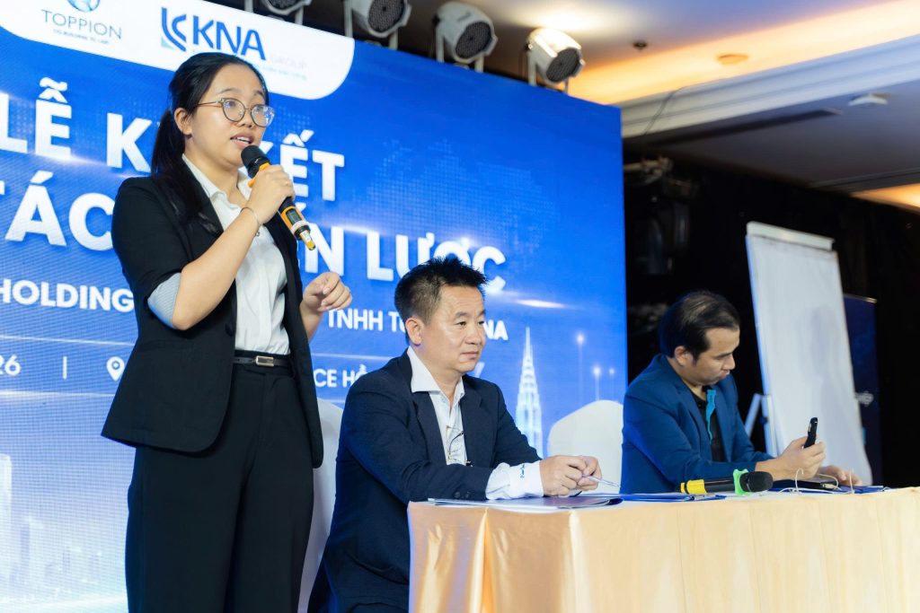 Hình ảnh lễ ký kết hợp tác chiến lược KNAGROUP – TOPPION (2)